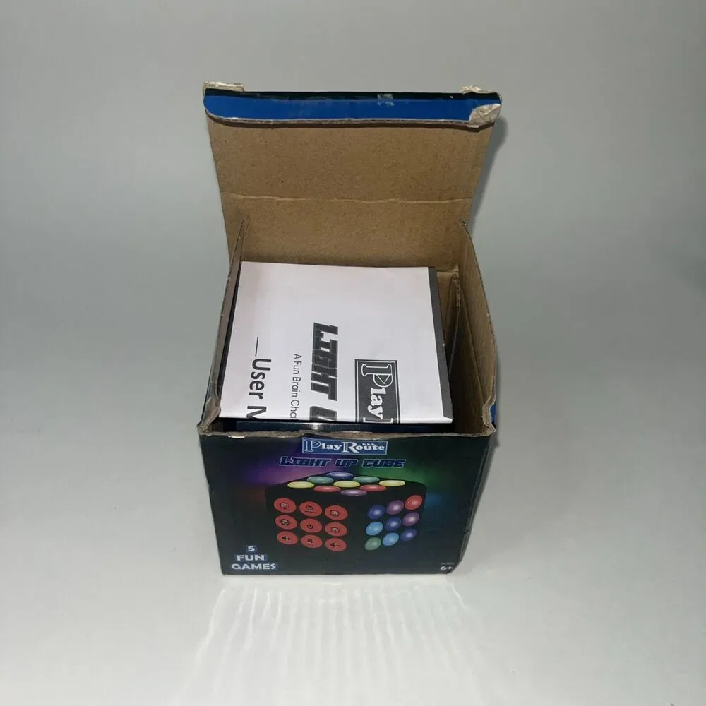 Electronic Brain & Memory Game Cube  Fun Toy Gift Idea for Ages 12+ Year Old